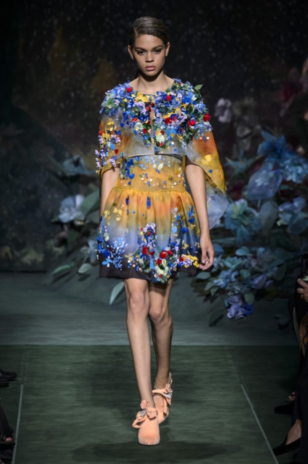 مجموعة Fendi من الألبسة الفاخرة لخريف وشتاء 2017