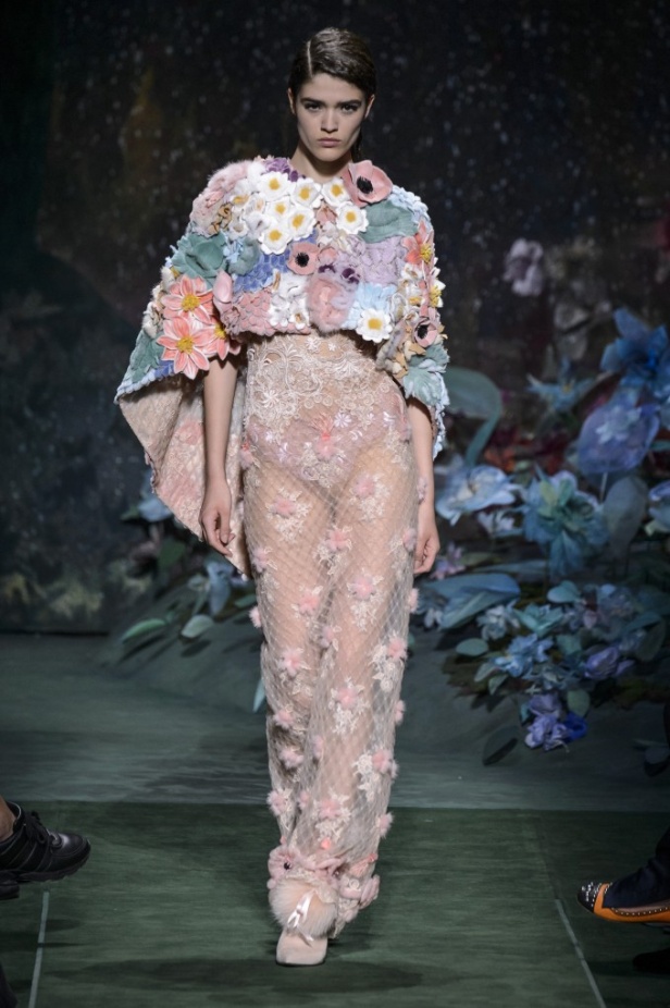 مجموعة Fendi من الألبسة الفاخرة لخريف وشتاء 2017