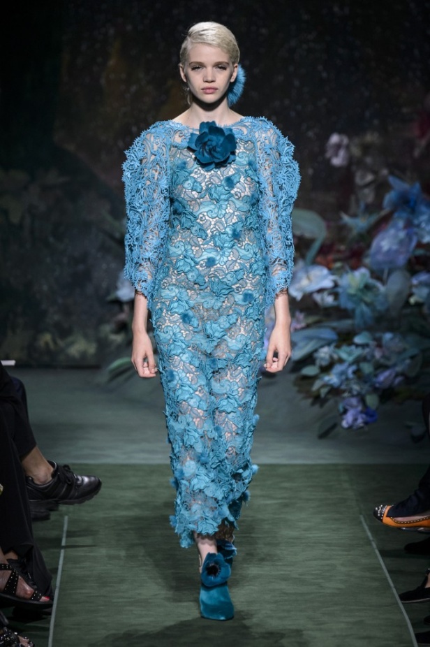 مجموعة Fendi من الألبسة الفاخرة لخريف وشتاء 2017