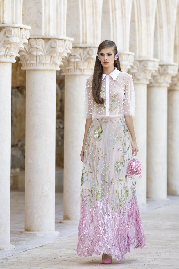 عرض أزياء مجموعة جورج حبيقة للهوت كوتور لخريف 2021 في باريس