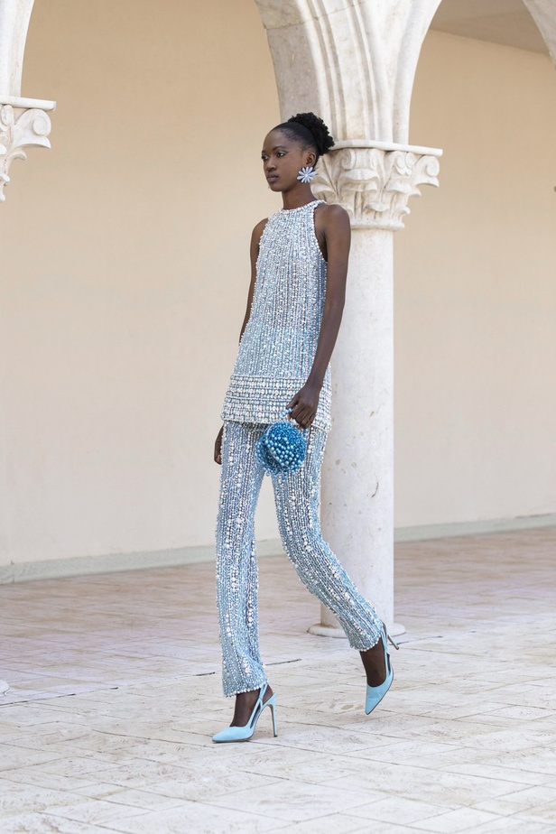 عرض أزياء مجموعة جورج حبيقة للهوت كوتور لخريف 2021 في باريس