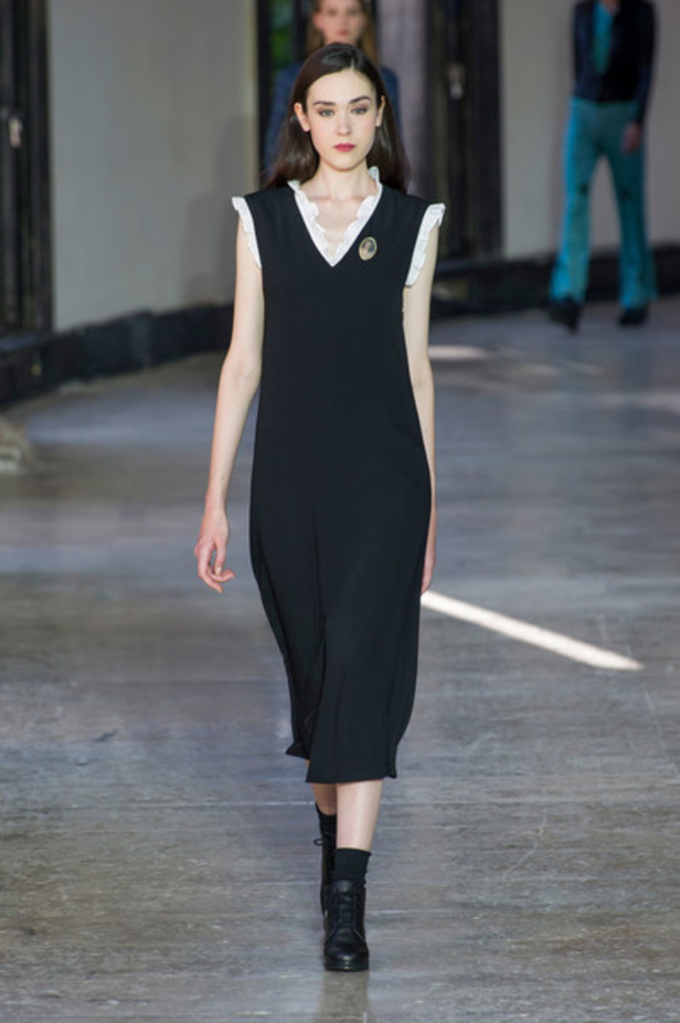 مجموعة AGNES B لموسم ربيع وصيف 2017