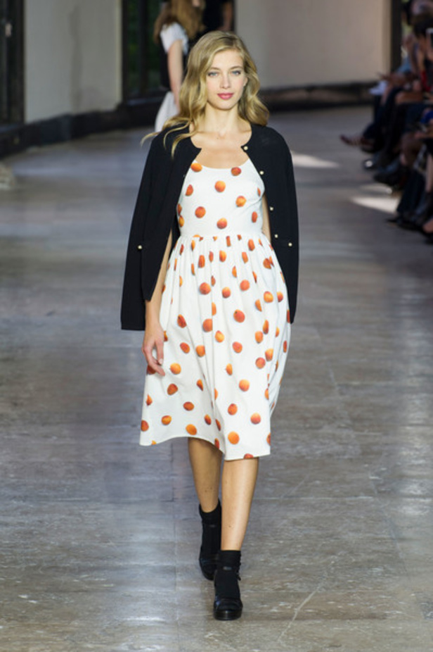 مجموعة AGNES B لموسم ربيع وصيف 2017