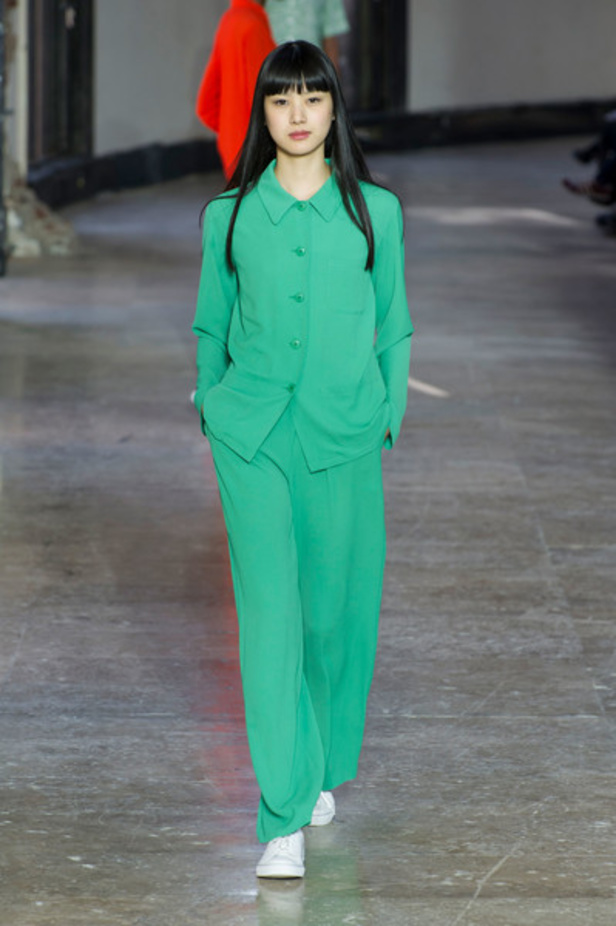 مجموعة AGNES B لموسم ربيع وصيف 2017