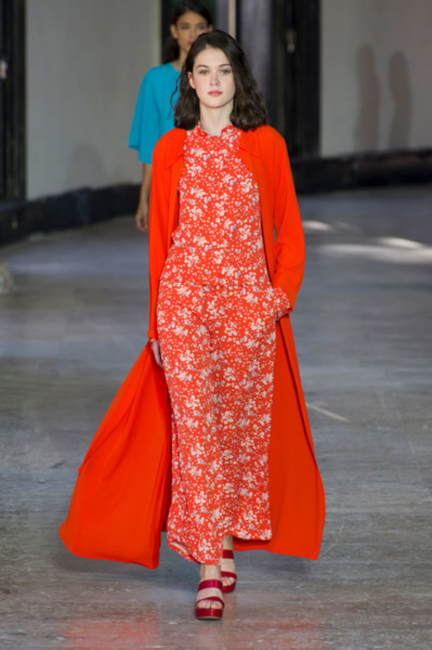 مجموعة AGNES B لموسم ربيع وصيف 2017