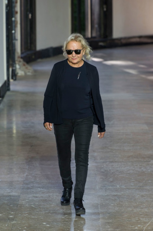 مجموعة AGNES B لموسم ربيع وصيف 2017