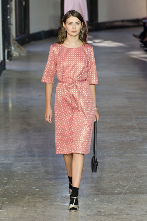 مجموعة AGNES B لموسم ربيع وصيف 2017