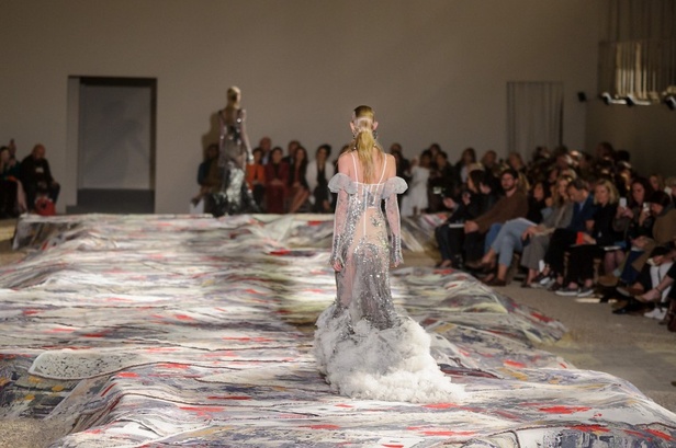 مجموعة “الكسندر مكوين” لموسم ربيع وصيف 2017