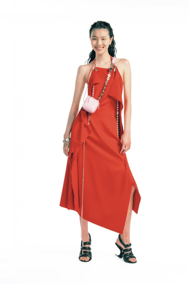 مجموعة Givenchy لموسم ربيع وصيف 2021