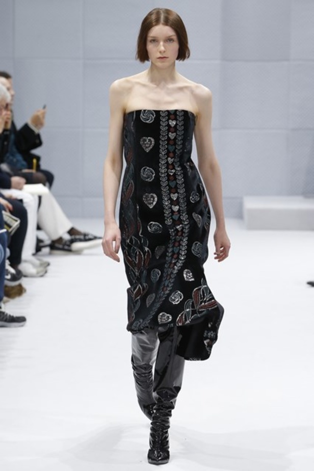 مجموعة دار "بالنسياغا" لموسم خريف وشتاء 2016-2017