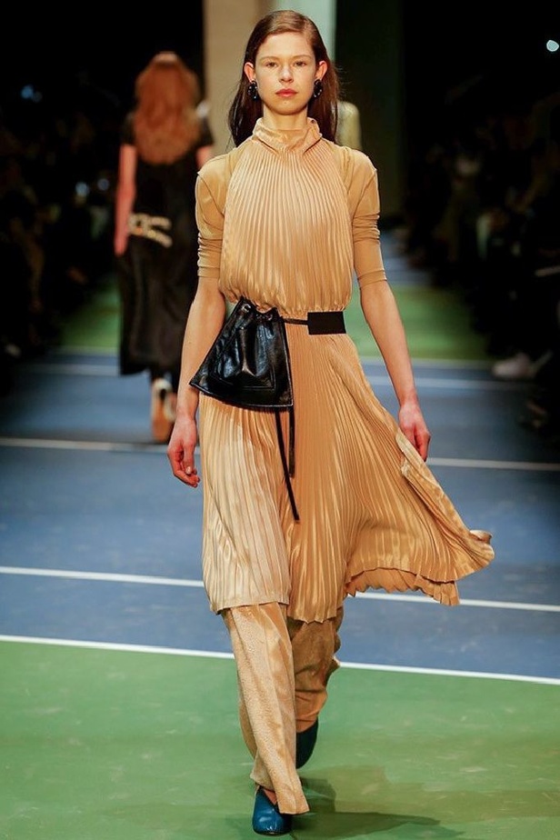 عرض سيلين لموسمي خريف وشتاء 2016-2017