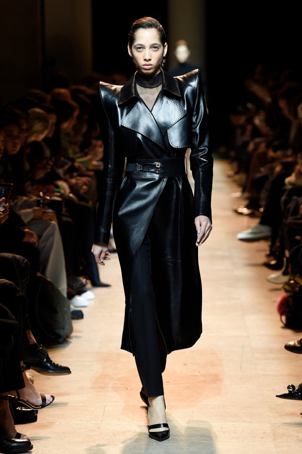 عرض أزياء موغلر لموسم خريف وشتاء 2017