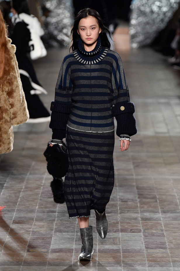 عرض أزياء سونيا ريكيل لموسم خريف وشتاء 2017