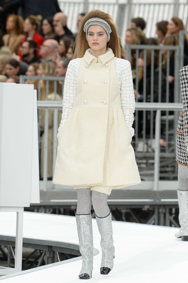 عرض أزياء “شانيل” Chanel لخريف وشتاء 2017