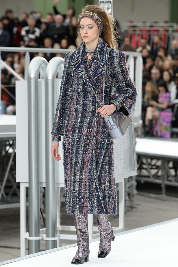 عرض أزياء “شانيل” Chanel لخريف وشتاء 2017