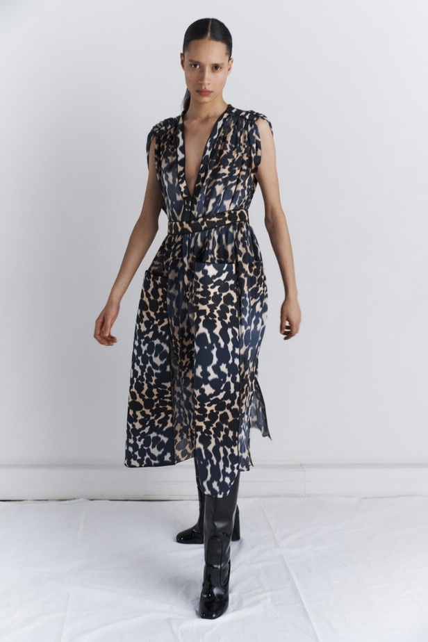 عرض أزياء ميزون ربيع كيروز لخريف وشتاء 2021-2022