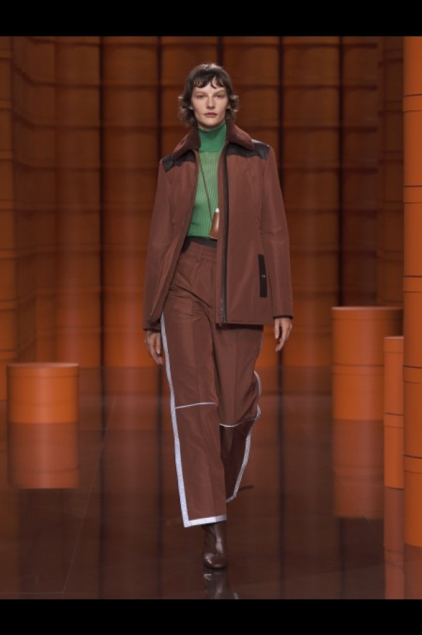 عرض أزياء Hermès لخريف وشتاء 2021-2022