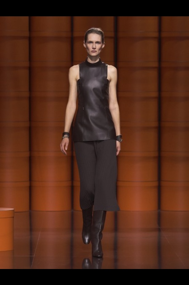 عرض أزياء Hermès لخريف وشتاء 2021-2022