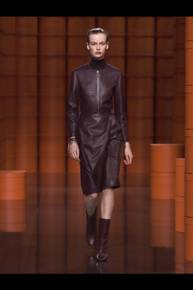 عرض أزياء Hermès لخريف وشتاء 2021-2022