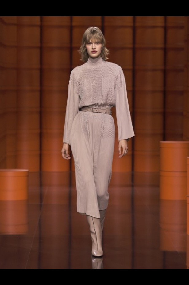 عرض أزياء Hermès لخريف وشتاء 2021-2022