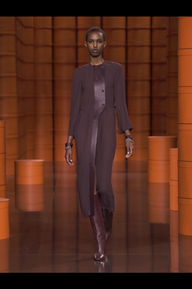 عرض أزياء Hermès لخريف وشتاء 2021-2022