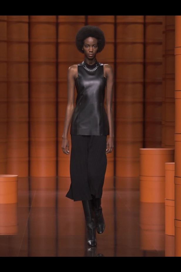 عرض أزياء Hermès لخريف وشتاء 2021-2022