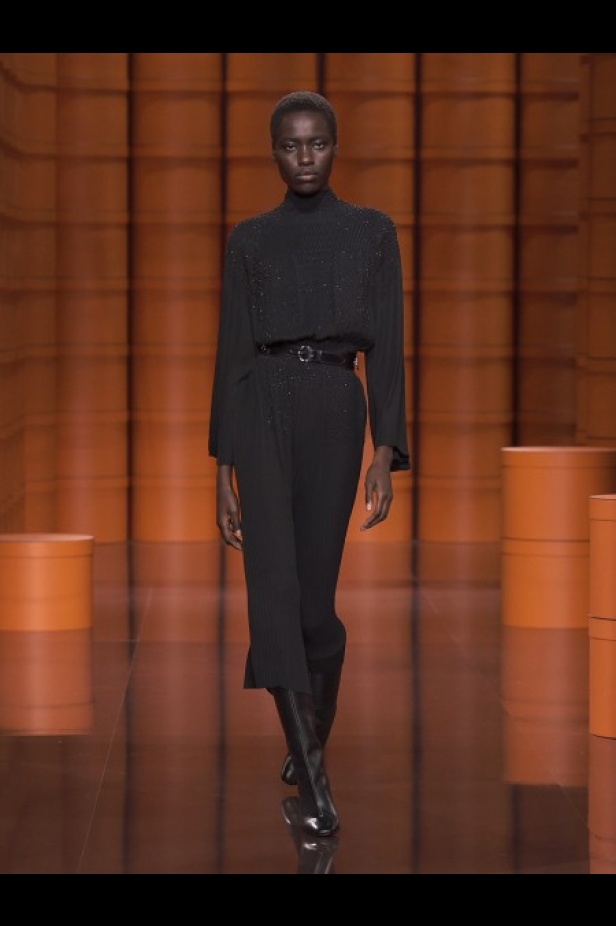 عرض أزياء Hermès لخريف وشتاء 2021-2022