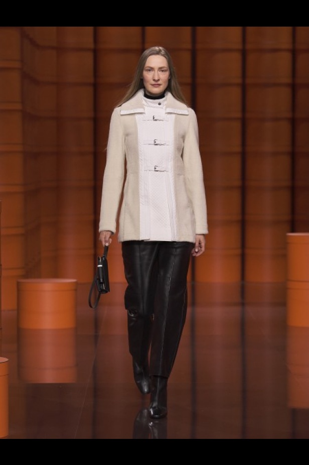عرض أزياء Hermès لخريف وشتاء 2021-2022