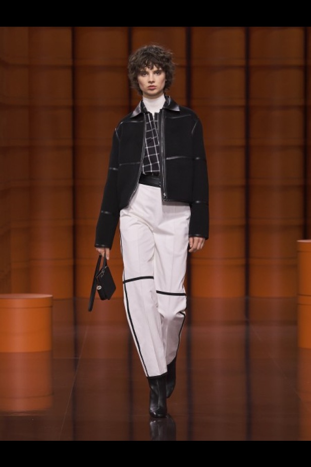 عرض أزياء Hermès لخريف وشتاء 2021-2022