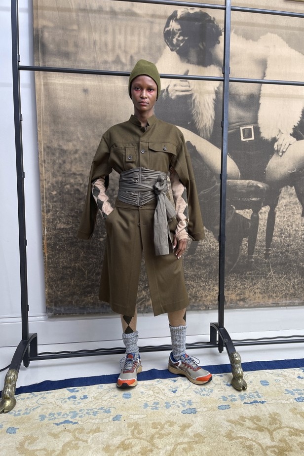 عرض ازياء مجموعة Vivienne Westwood لخريف وشتاء 2021-2022