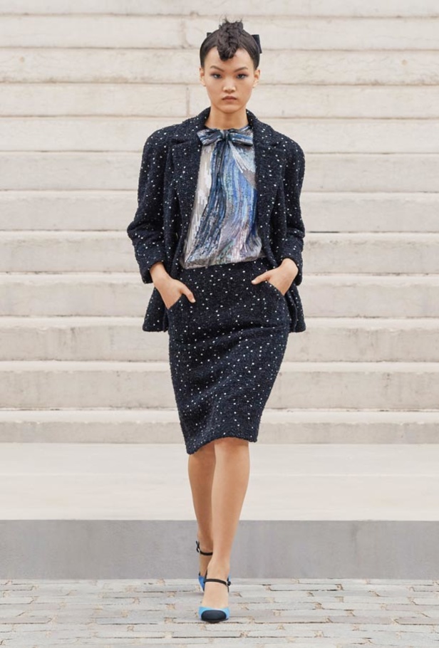 عرض أزياء دار شانيل CHANEL للأزياء الراقية لخريف وشتاء 2021-2022