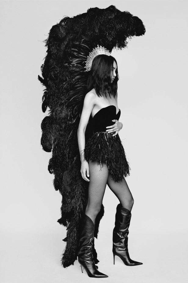 من عرض ازياء Alexandre Vauthier للهوت كوتور لخريف وشتاء 2021-2022