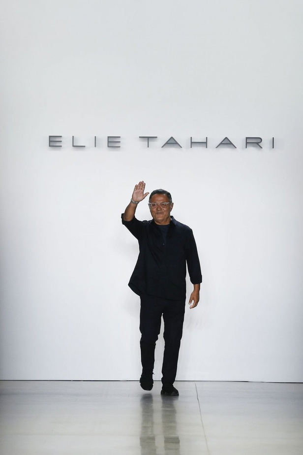  اسبوع الموضة في نيويورك 2019 ابرز صيحات أزياء و اكسسوارات ELIE TAHARI لربيع وصيف 2020 
