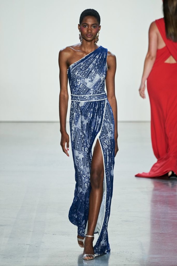  اسبوع الموضة في نيويورك 2019  موديلات فساتين TADASHI SHOJI لربيع وصيف 2020 