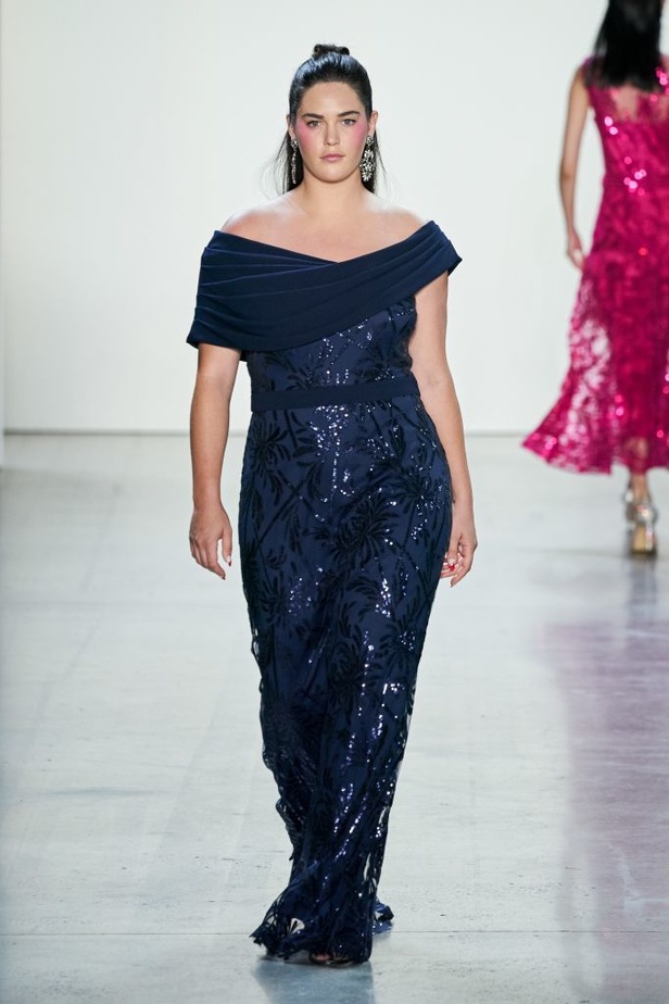  اسبوع الموضة في نيويورك 2019  موديلات فساتين TADASHI SHOJI لربيع وصيف 2020 