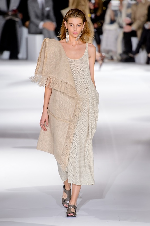 مجموعة “ستيلا ماكارتني” لموسم ربيع وصيف 2017