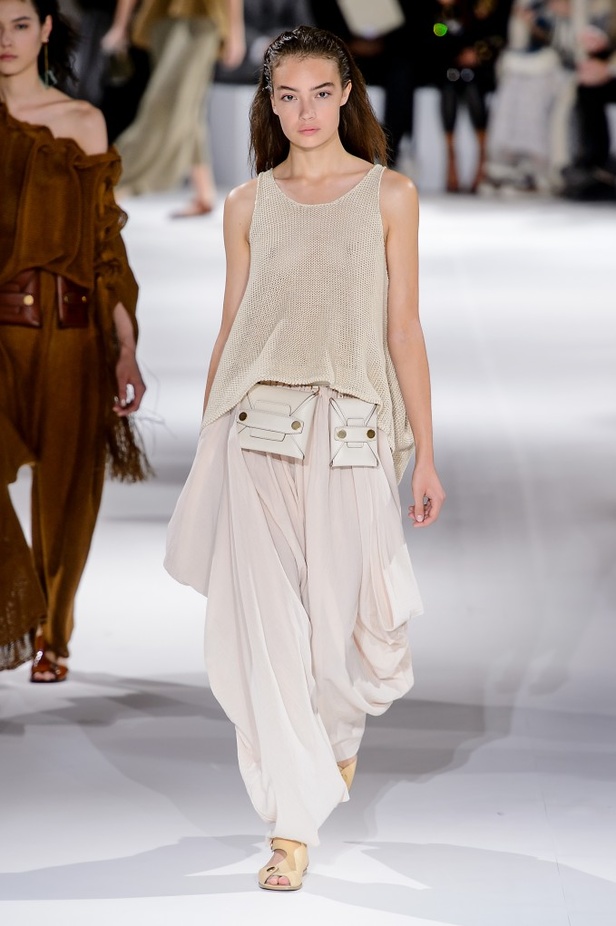 مجموعة “ستيلا ماكارتني” لموسم ربيع وصيف 2017