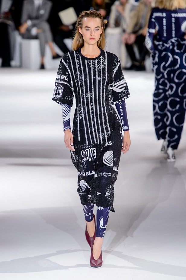 مجموعة “ستيلا ماكارتني” لموسم ربيع وصيف 2017