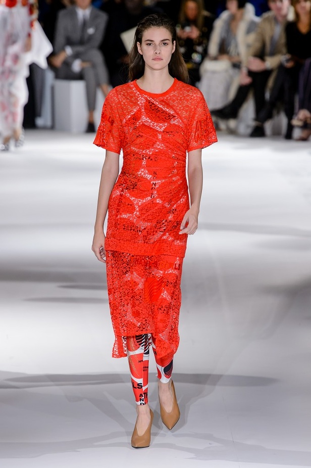 مجموعة “ستيلا ماكارتني” لموسم ربيع وصيف 2017