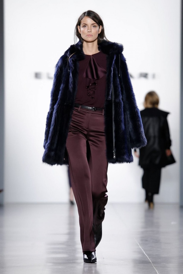 عرض أزياء إيلي تاهاري لخريف وشتاء 2019