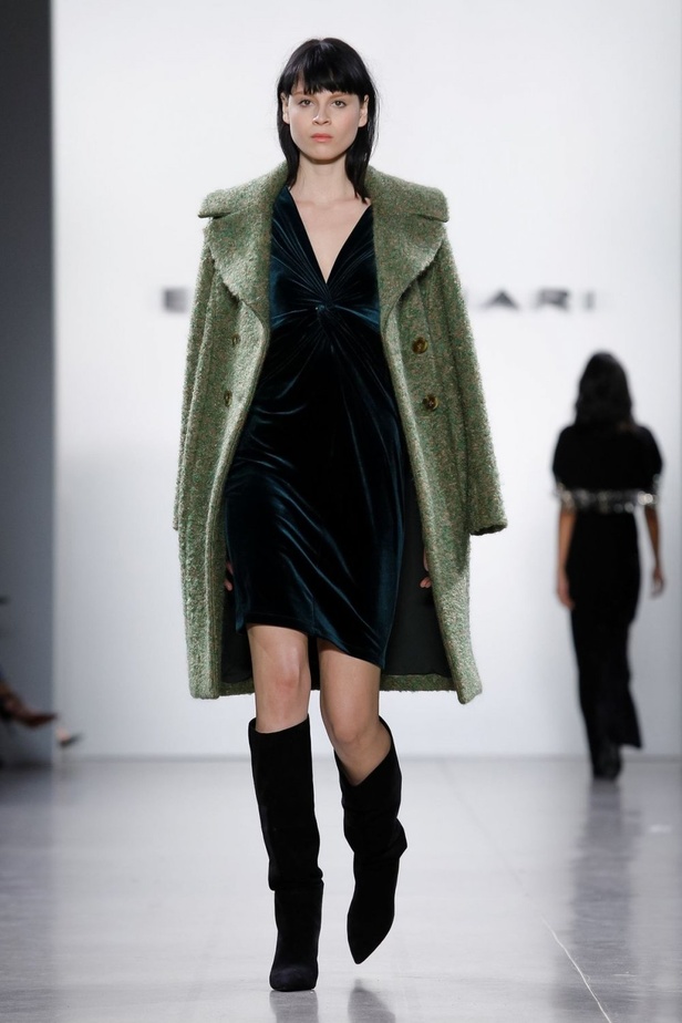 عرض أزياء إيلي تاهاري لخريف وشتاء 2019