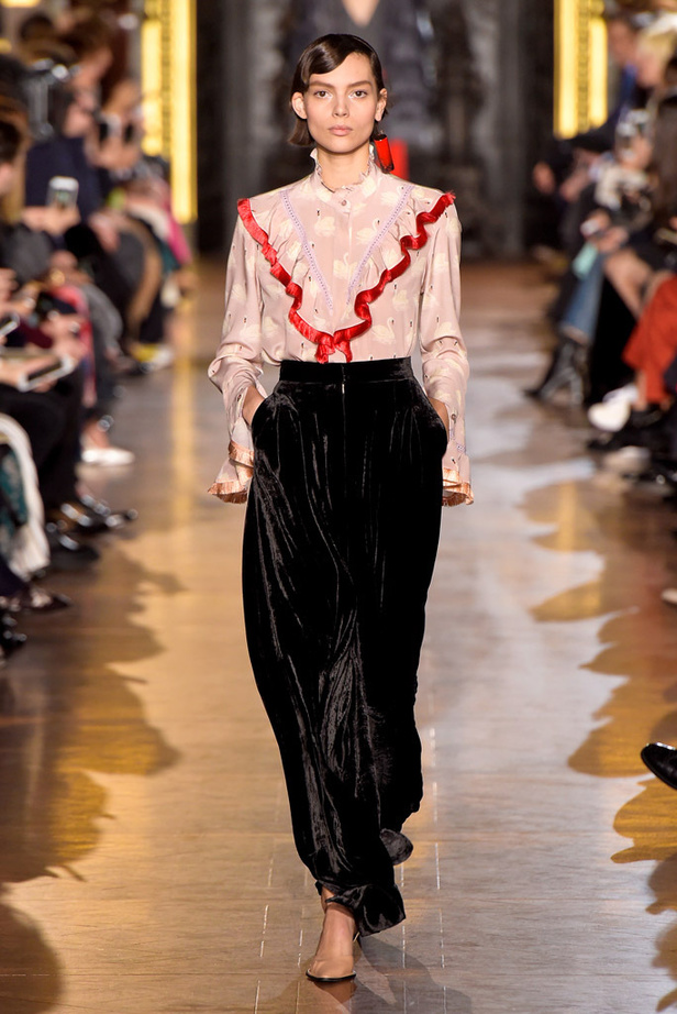 مجموعة "ستيلا ماكارتني" لموسم خريف وشتاء 2016-2017