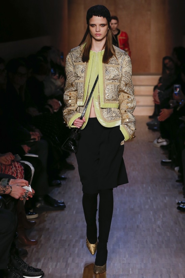 مجموعة جيفنشي لخريف وشتاء 2016-2017