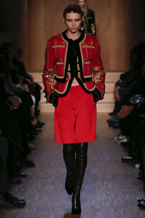 مجموعة جيفنشي لخريف وشتاء 2016-2017