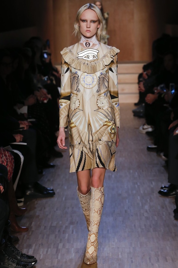 مجموعة جيفنشي لخريف وشتاء 2016-2017