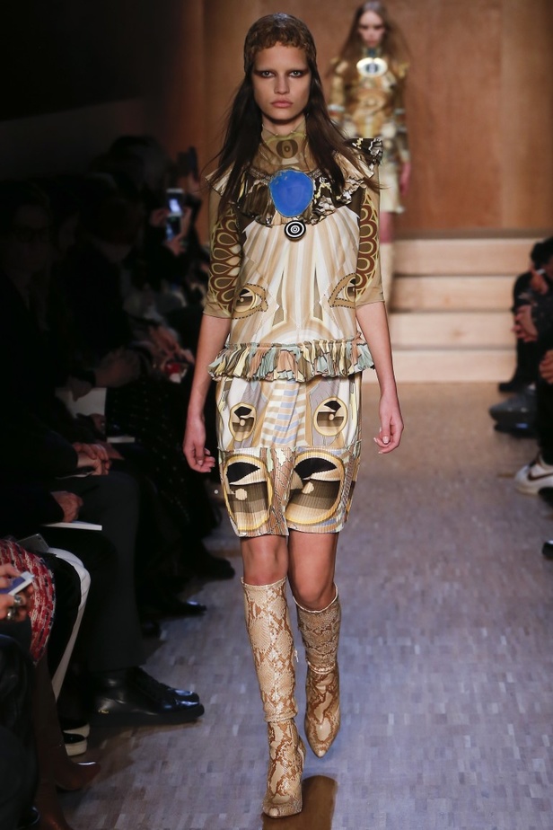 مجموعة جيفنشي لخريف وشتاء 2016-2017