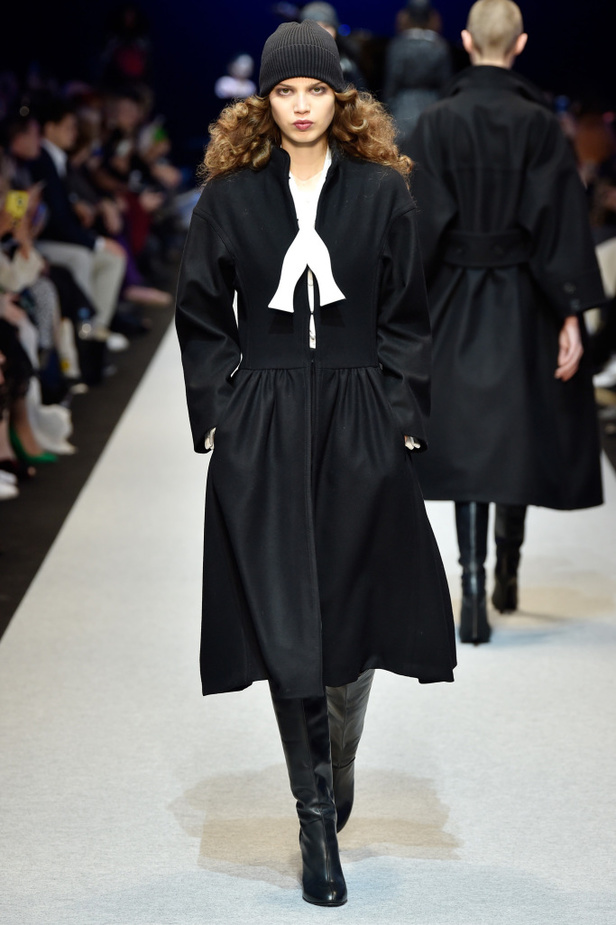 عرض أزياء باسكال ميليه لموسم خريف وشتاء 2017-2018