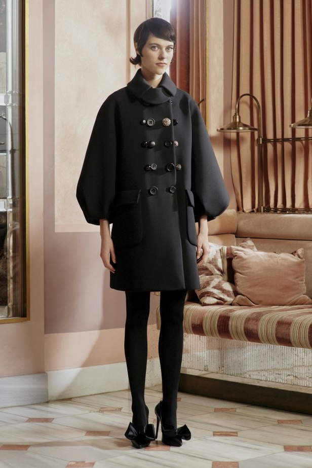 عرض أزياء مجموعة Dice Kayek لموضة خريف وشتاء 2021-2022