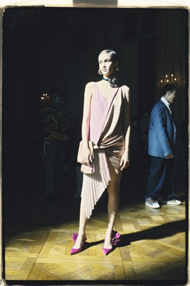 عرض مجموعة Lanvin لخريف وشتاء 2021-2022 ضمن أسبوع الموضة في باريس