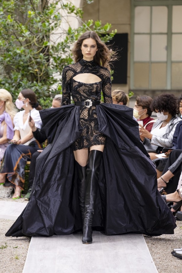 صور مجموعة زهير مراد للأزياء الراقية لخريف وشتاء 2021_2022